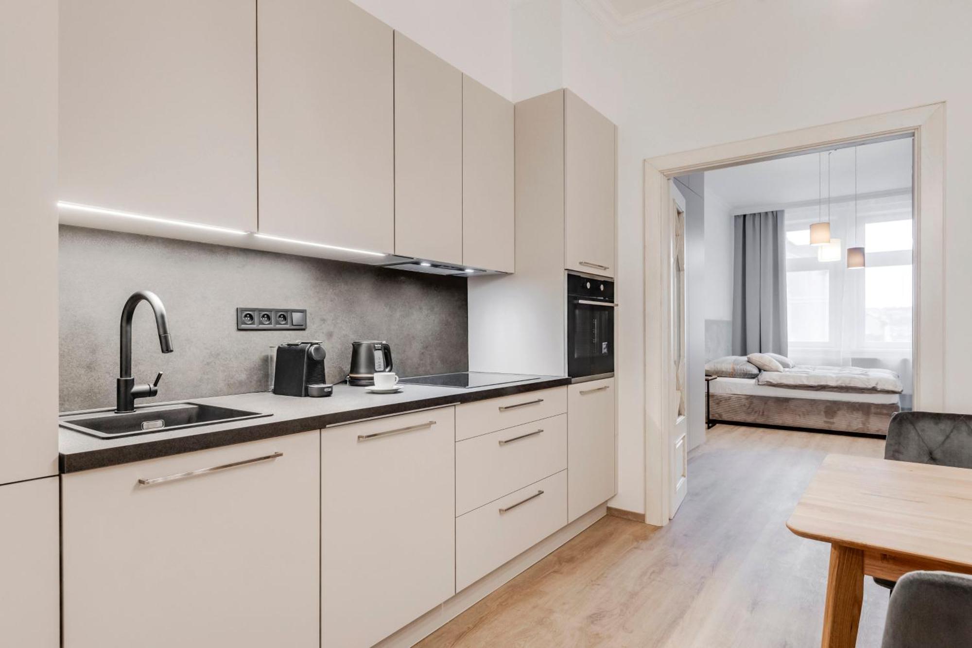 Apartment One Bedroom At Sokolovska *